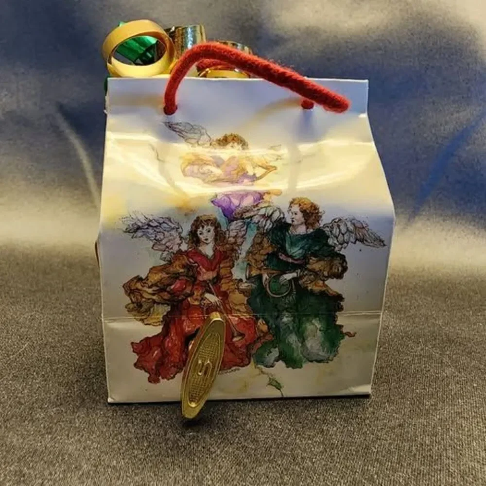 Gramma Gayles Musical Note Totes Christmas Angels Musicbox 2.5x1.75x3 inches